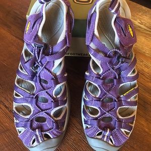 Keen Closed Toe Hiking Water Sandals -size 10; Excellent condition;Purple/gray